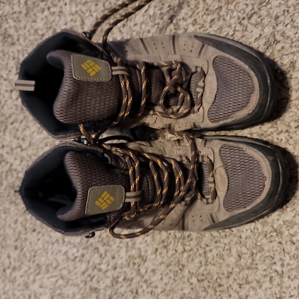 Mens Columbia hikers